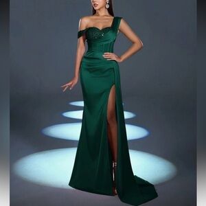 Luxe green off shoulder  sequins party formal evening bridesmaids wedding dress